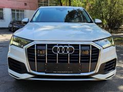 Сүрөт унаа Audi Q7