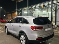 Photo of the vehicle Kia Sorento