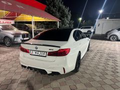 Фото авто BMW M5