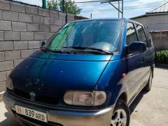 Сүрөт унаа Nissan Serena