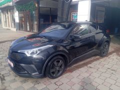 Фото авто Toyota C-HR