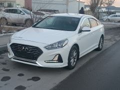 Photo of the vehicle Hyundai Sonata