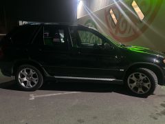 Photo of the vehicle BMW X5