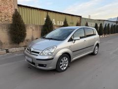 Сүрөт унаа Toyota Corolla Verso