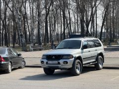 Сүрөт унаа Mitsubishi Montero Sport