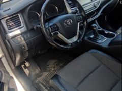 Сүрөт унаа Toyota Highlander