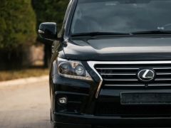 Photo of the vehicle Lexus LX