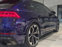 Сүрөт унаа Audi RS Q8