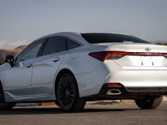 Сүрөт унаа Toyota Avalon