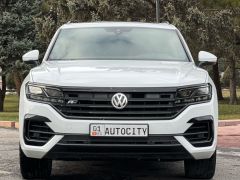 Фото авто Volkswagen Touareg