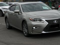 Photo of the vehicle Lexus ES