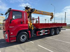 Photo of the vehicle Isuzu Elf