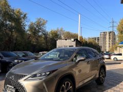 Photo of the vehicle Lexus RX