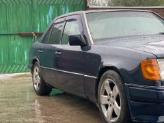 Photo of the vehicle Mercedes-Benz W124