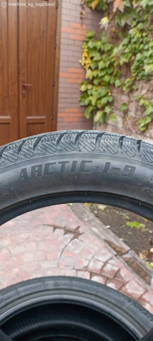 Tires - Продаю зимнюю резину 235/50/20