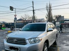 Photo of the vehicle Toyota Highlander