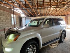 Photo of the vehicle Lexus GX