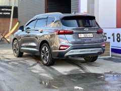 Photo of the vehicle Hyundai Santa Fe