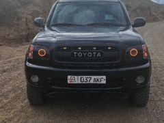 Сүрөт унаа Toyota Sequoia