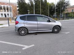 Фото авто Honda Fit