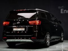 Фото авто Kia Carnival