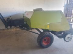 Photo of the vehicle Claas Dominator 204