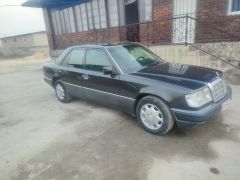 Сүрөт унаа Mercedes-Benz W124