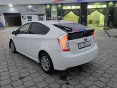 Фото авто Toyota Prius