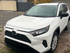 Сүрөт унаа Toyota RAV4