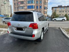 Фото авто Toyota Land Cruiser