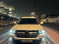 Фото авто Toyota Land Cruiser