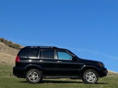 Photo of the vehicle Lexus GX