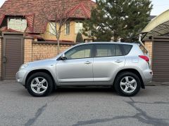 Сүрөт унаа Toyota RAV4