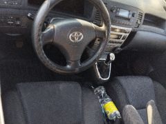 Фото авто Toyota Corolla Verso