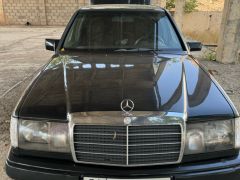 Фото авто Mercedes-Benz W124