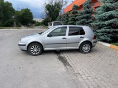 Фото авто Volkswagen Golf