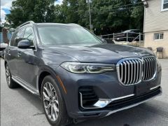 Photo of the vehicle BMW X7