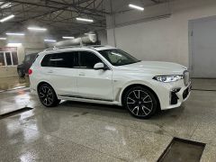 Фото авто BMW X7