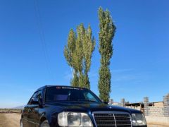 Сүрөт унаа Mercedes-Benz W124