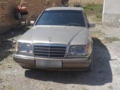 Photo of the vehicle Mercedes-Benz W124