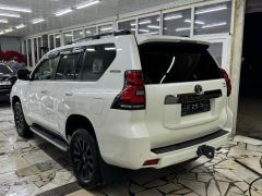 Сүрөт унаа Toyota Land Cruiser Prado