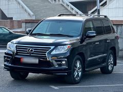 Photo of the vehicle Lexus LX