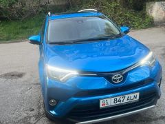 Сүрөт унаа Toyota RAV4