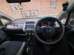 Фото авто Honda Fit