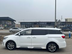 Photo of the vehicle Kia Carnival