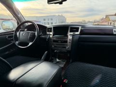 Сүрөт унаа Lexus LX