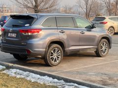 Сүрөт унаа Toyota Highlander