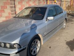 Photo of the vehicle BMW 5 Series