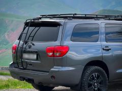 Сүрөт унаа Toyota Sequoia