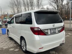 Фото авто Toyota Alphard